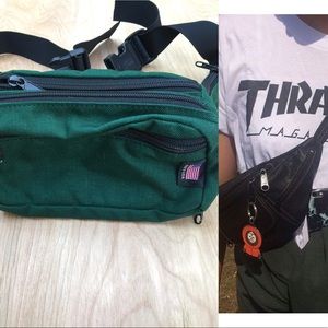 Forest green Fanny pack. *Like new condition*